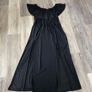 Women’s Off the shoulders Black dress size 2X